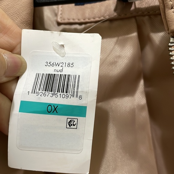 Cole Haan nude color leather jacket (sz 0X) - Picture 3 of 13